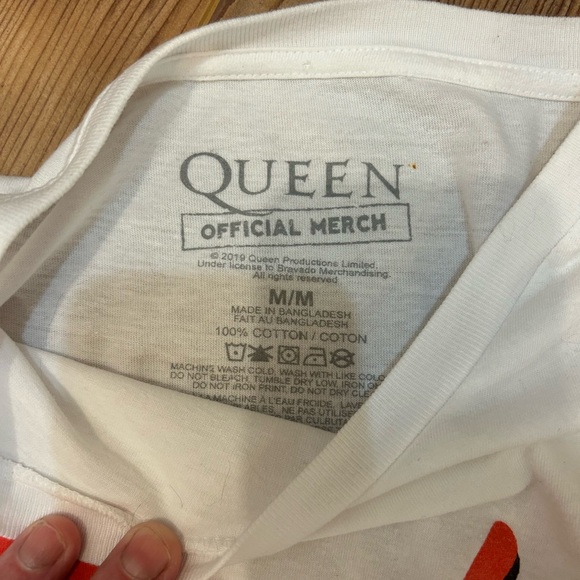 Queen Offical 2019 Merch - Picture 3 of 5